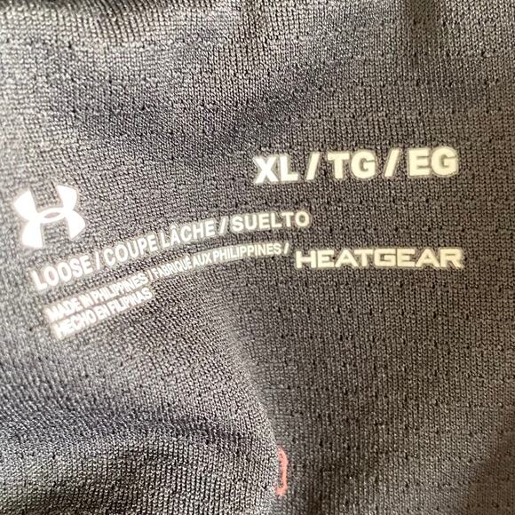 NEW UNDERARMOUR Black Running Shorts Loose Fit w/ Built in Brief Size XL - Picture 4 of 4